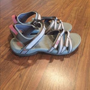 Teva never worn sandals